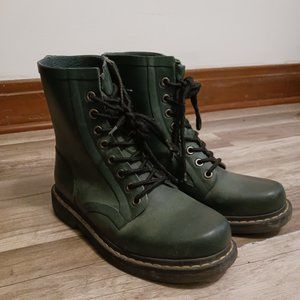 Dr.  Marten green rain boots size women’s 8